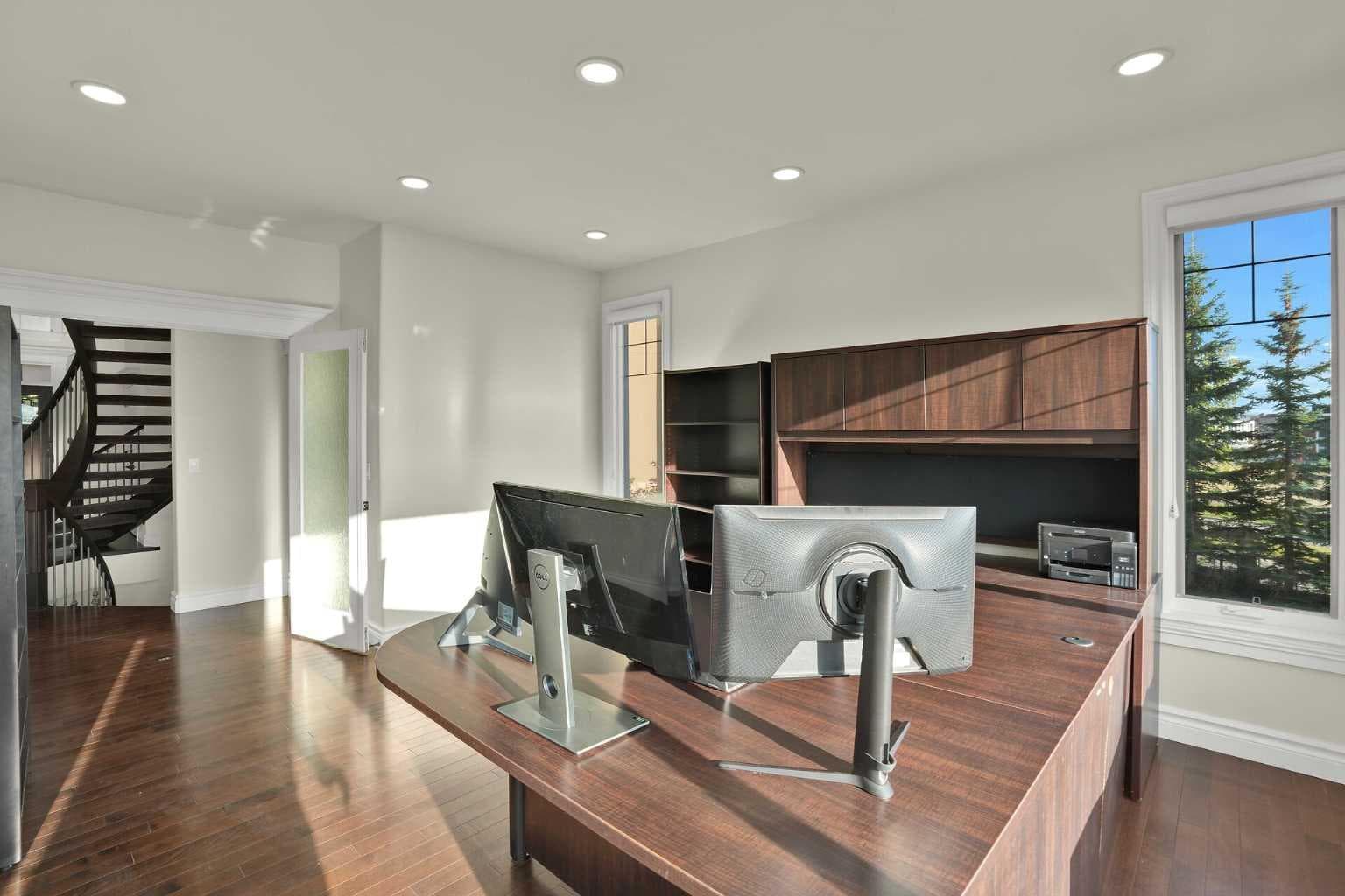 323 Aspen Glen Place SW