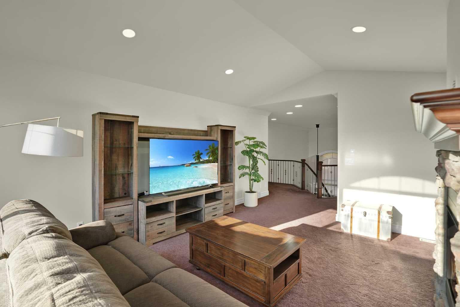 323 Aspen Glen Place SW
