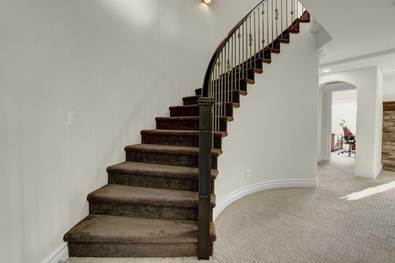 323 Aspen Glen Place SW