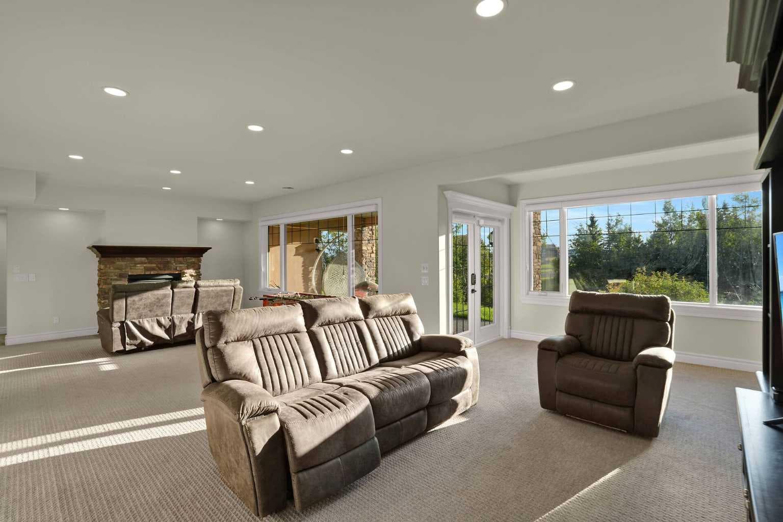 323 Aspen Glen Place SW