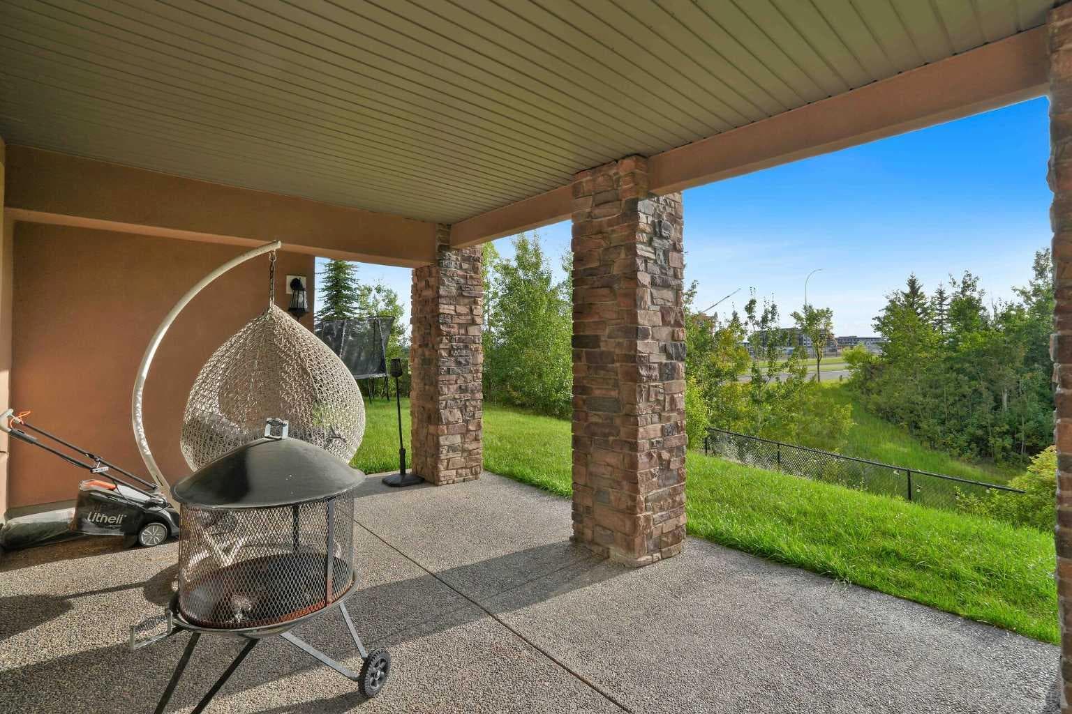 323 Aspen Glen Place SW