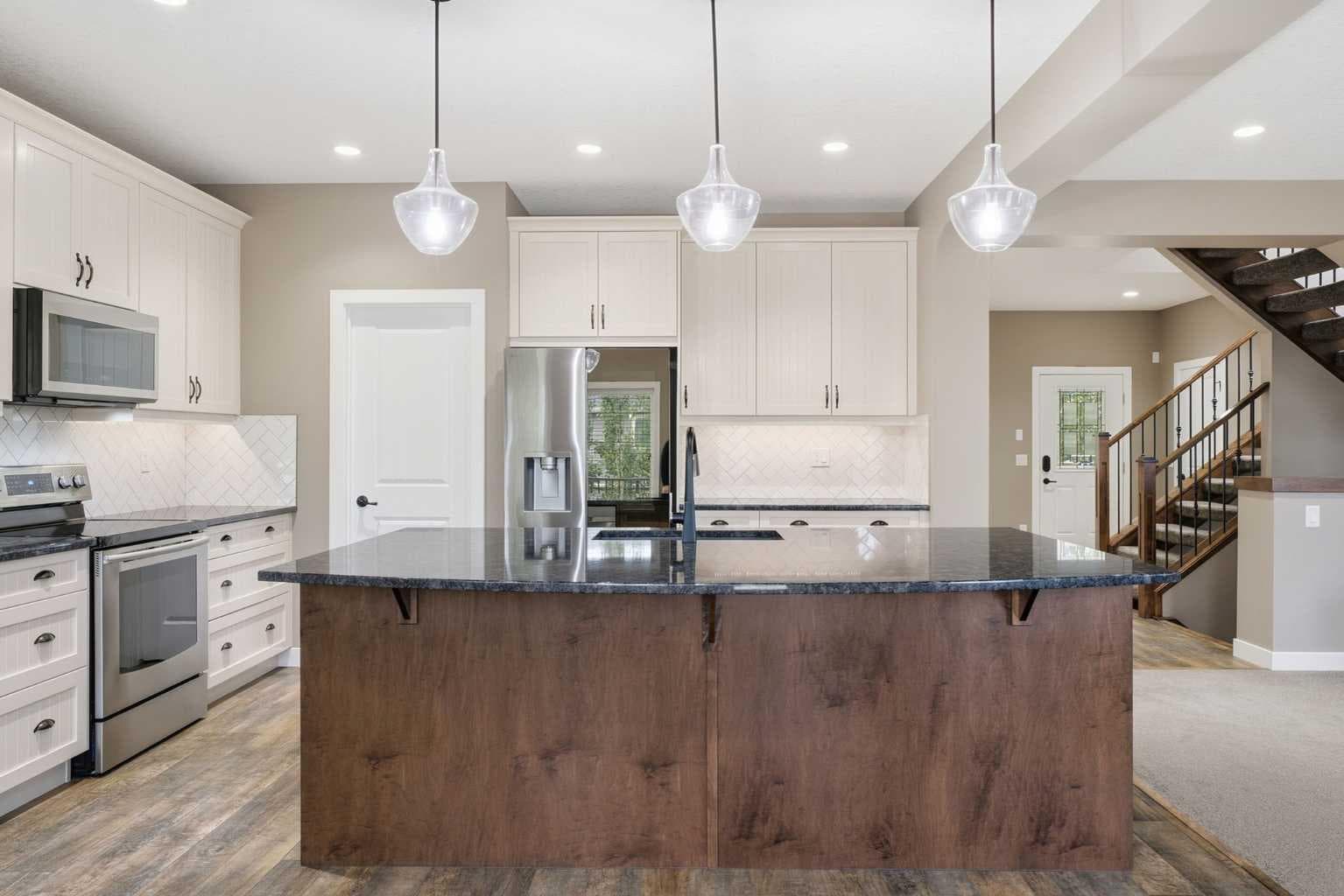 300 Aspenmere Way 