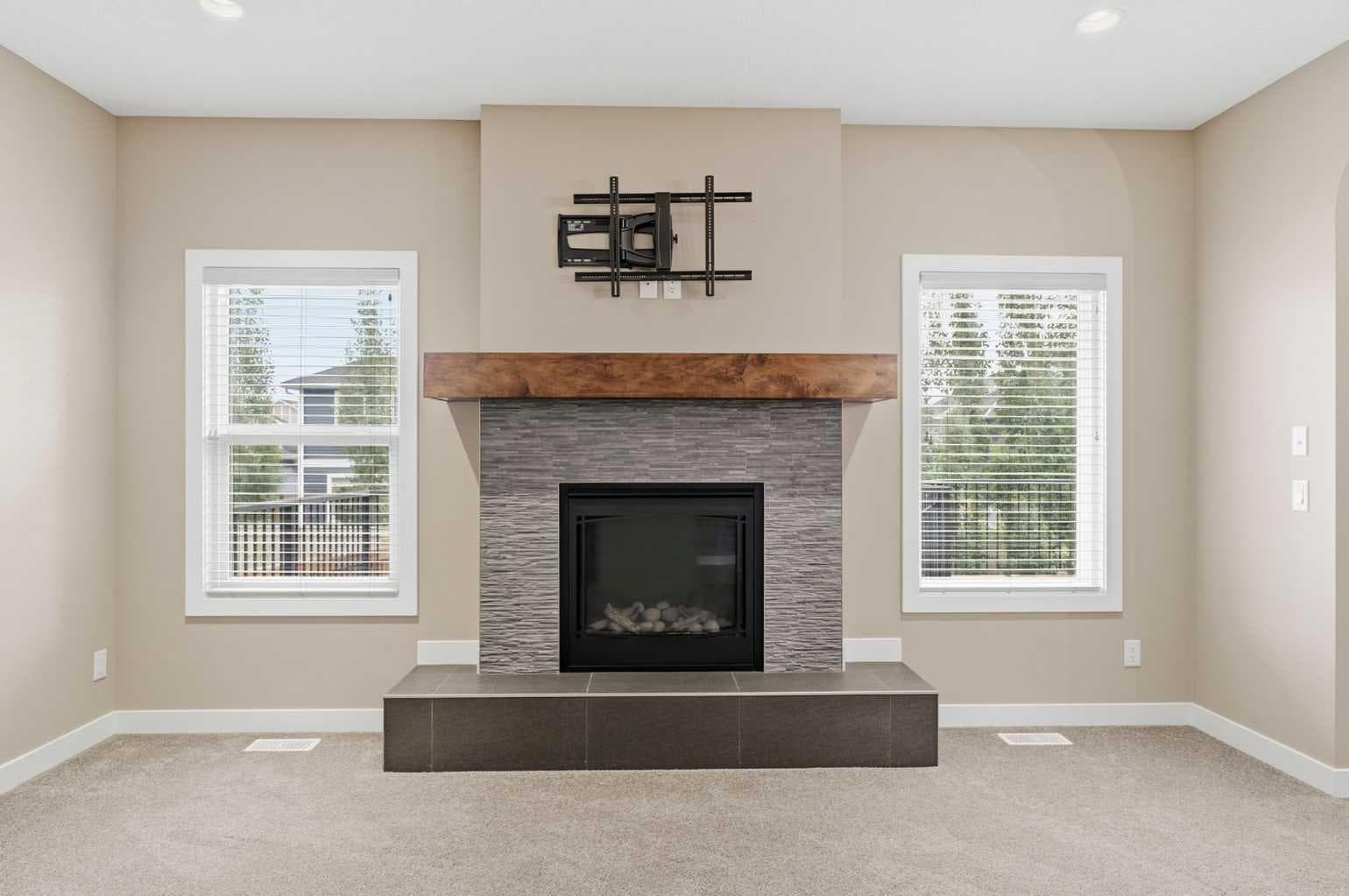 300 Aspenmere Way 