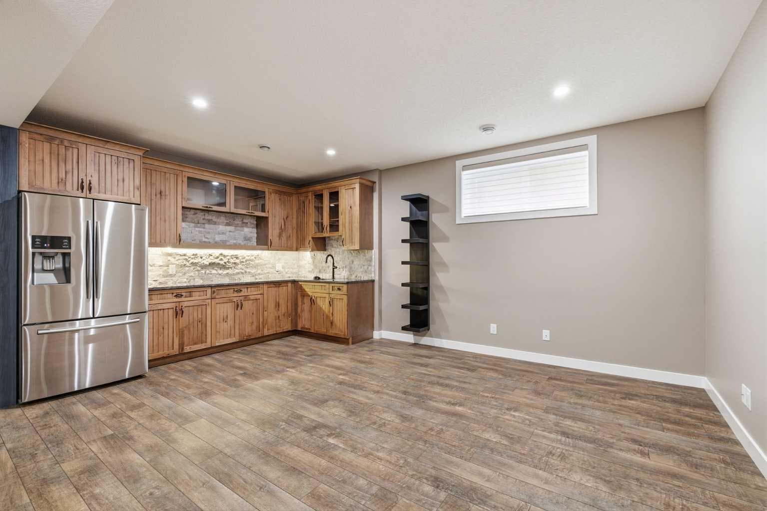 300 Aspenmere Way 