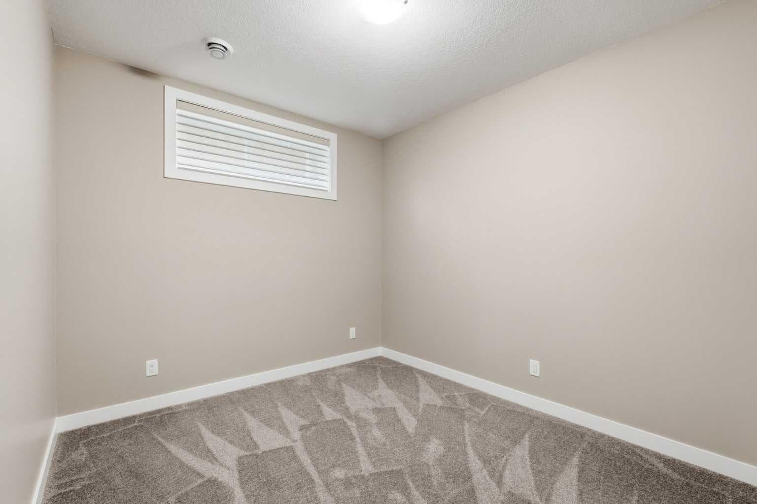 300 Aspenmere Way 
