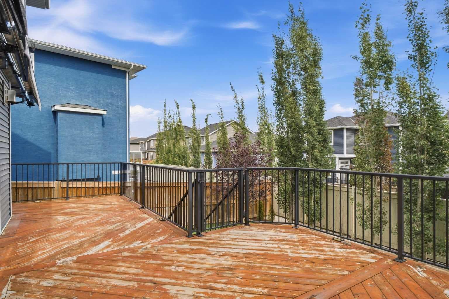 300 Aspenmere Way 