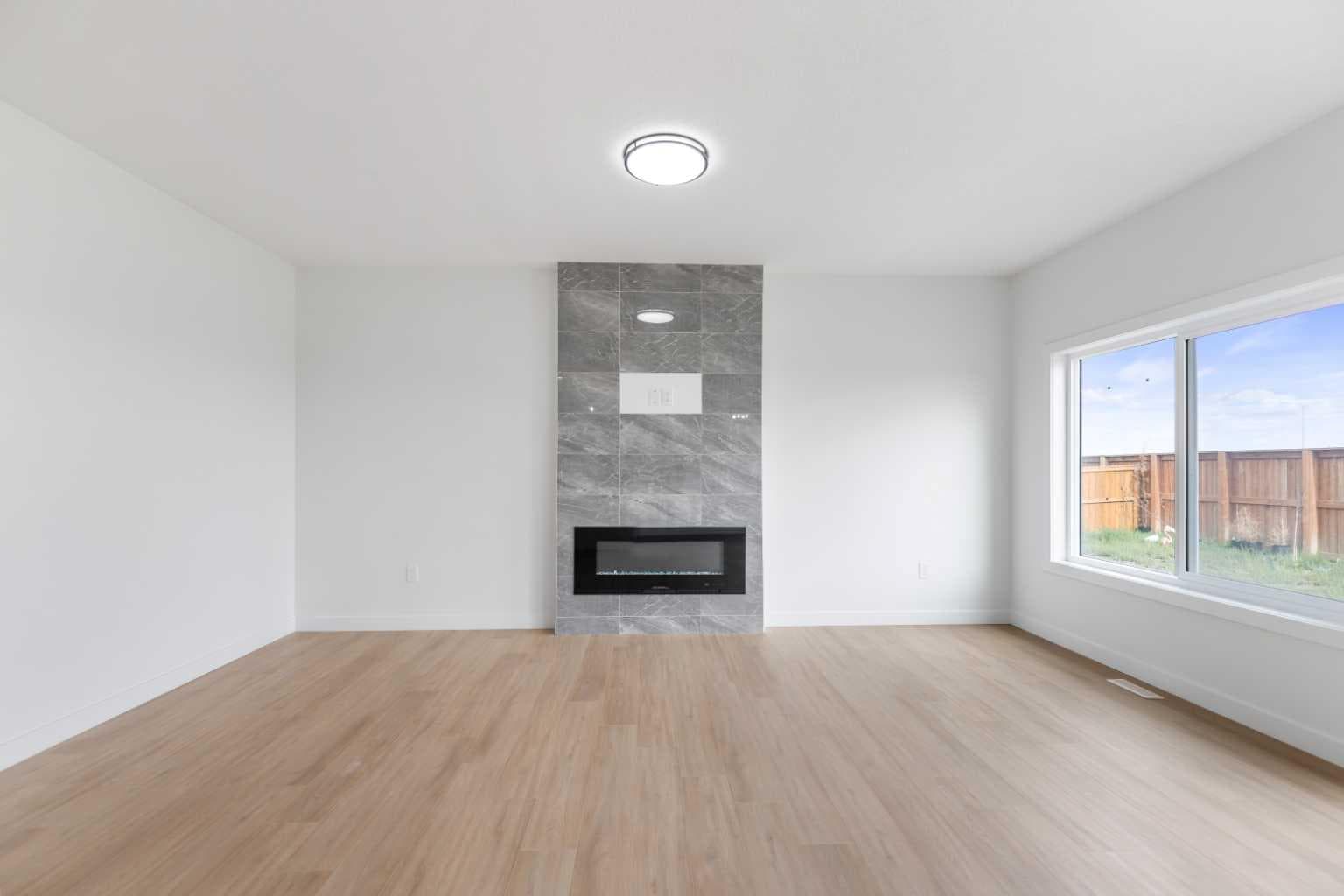 621 corner meadows Way NE