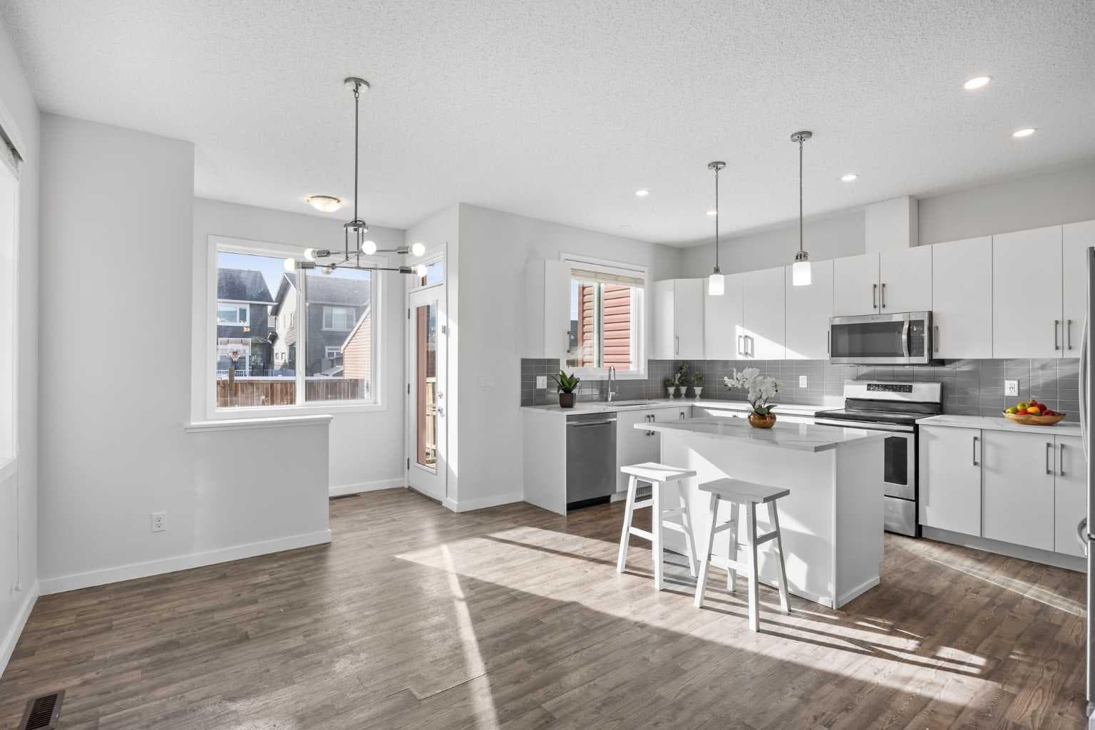 75 Evanston Hill NW