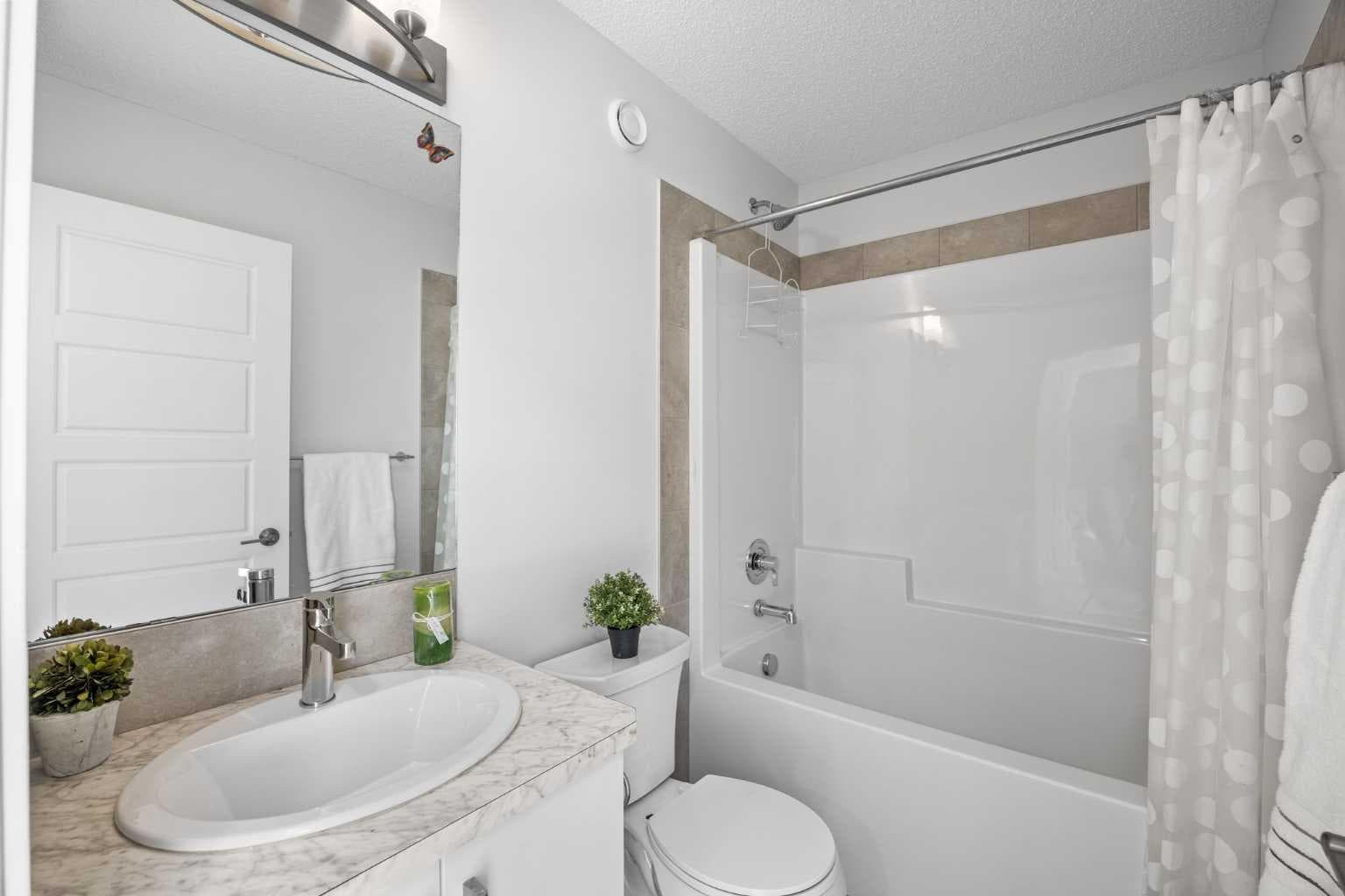 75 Evanston Hill NW