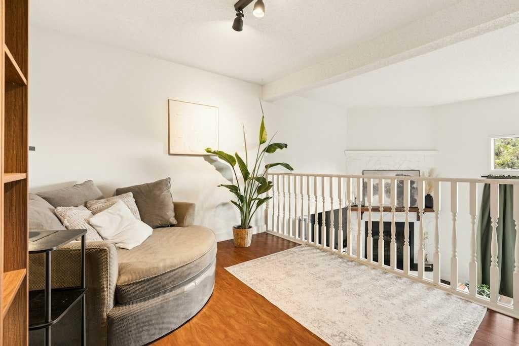 80, 23 Glamis Drive SW
