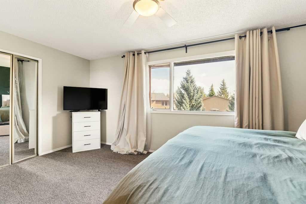 80, 23 Glamis Drive SW