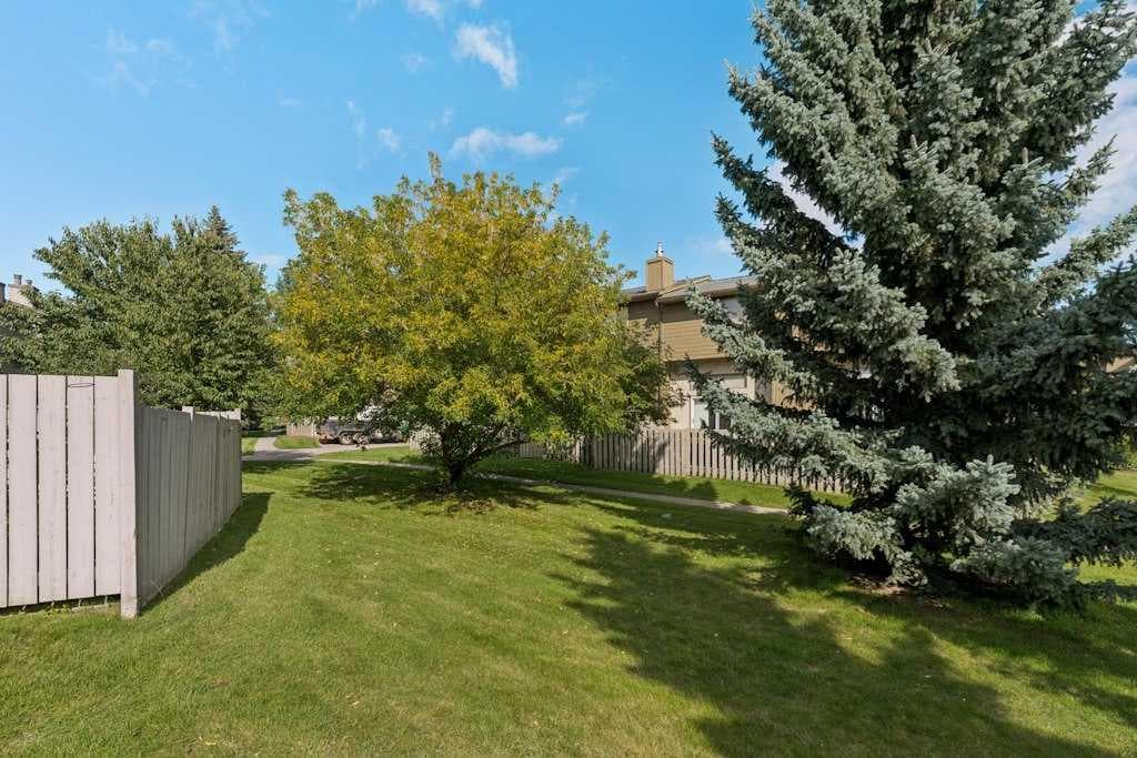 80, 23 Glamis Drive SW