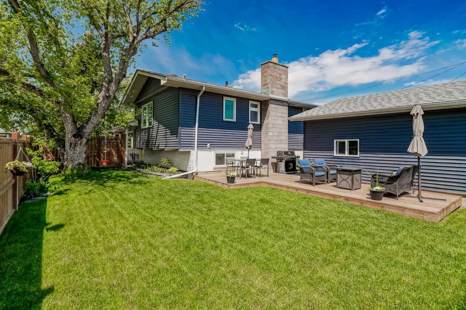 10704 Maplecrest Road SE
