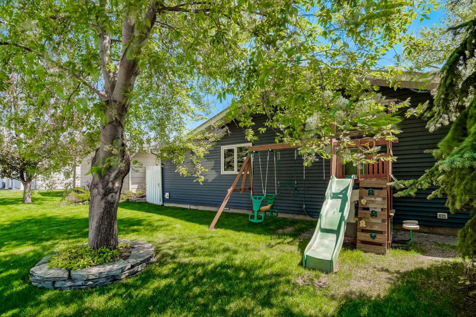 10704 Maplecrest Road SE