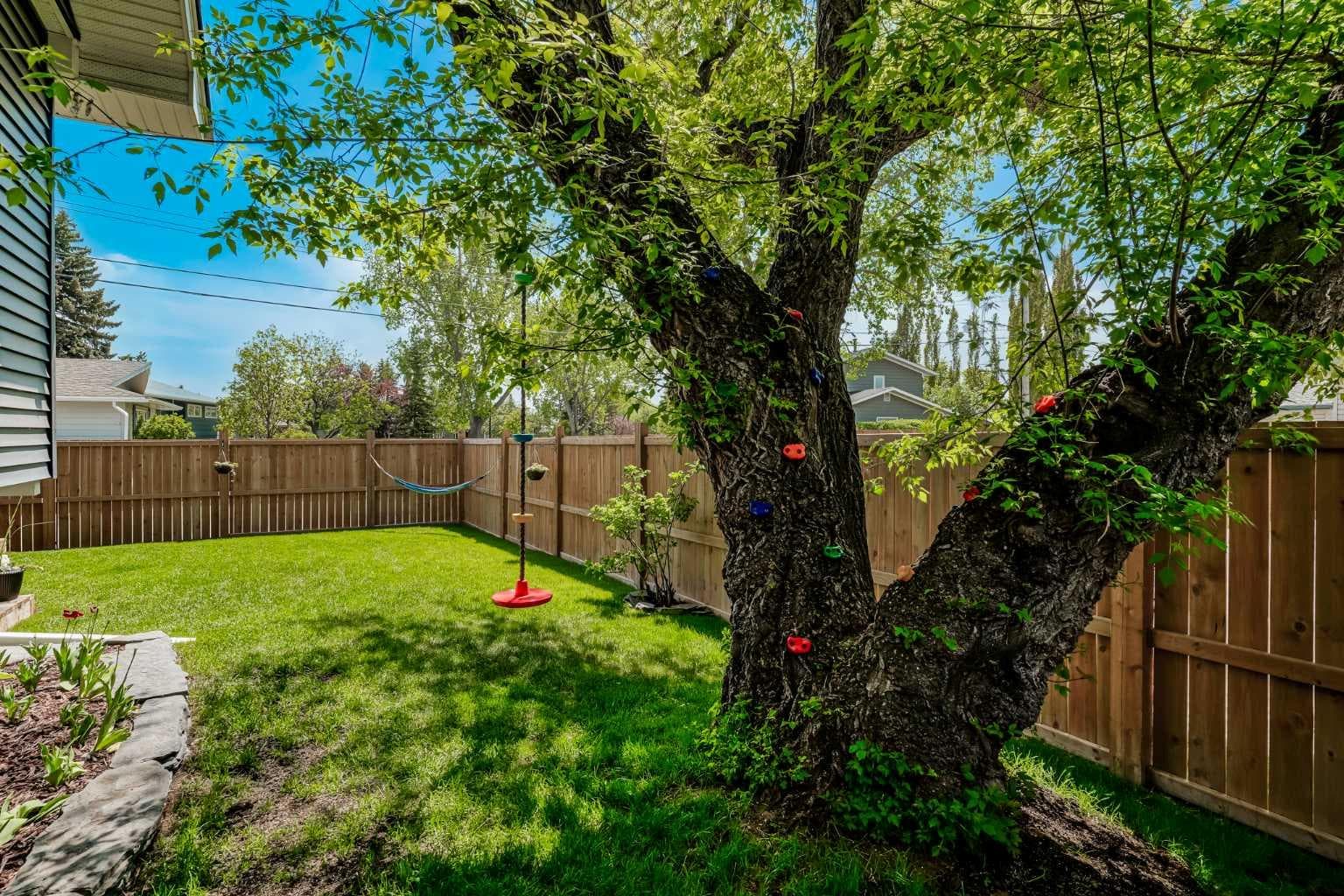10704 Maplecrest Road SE