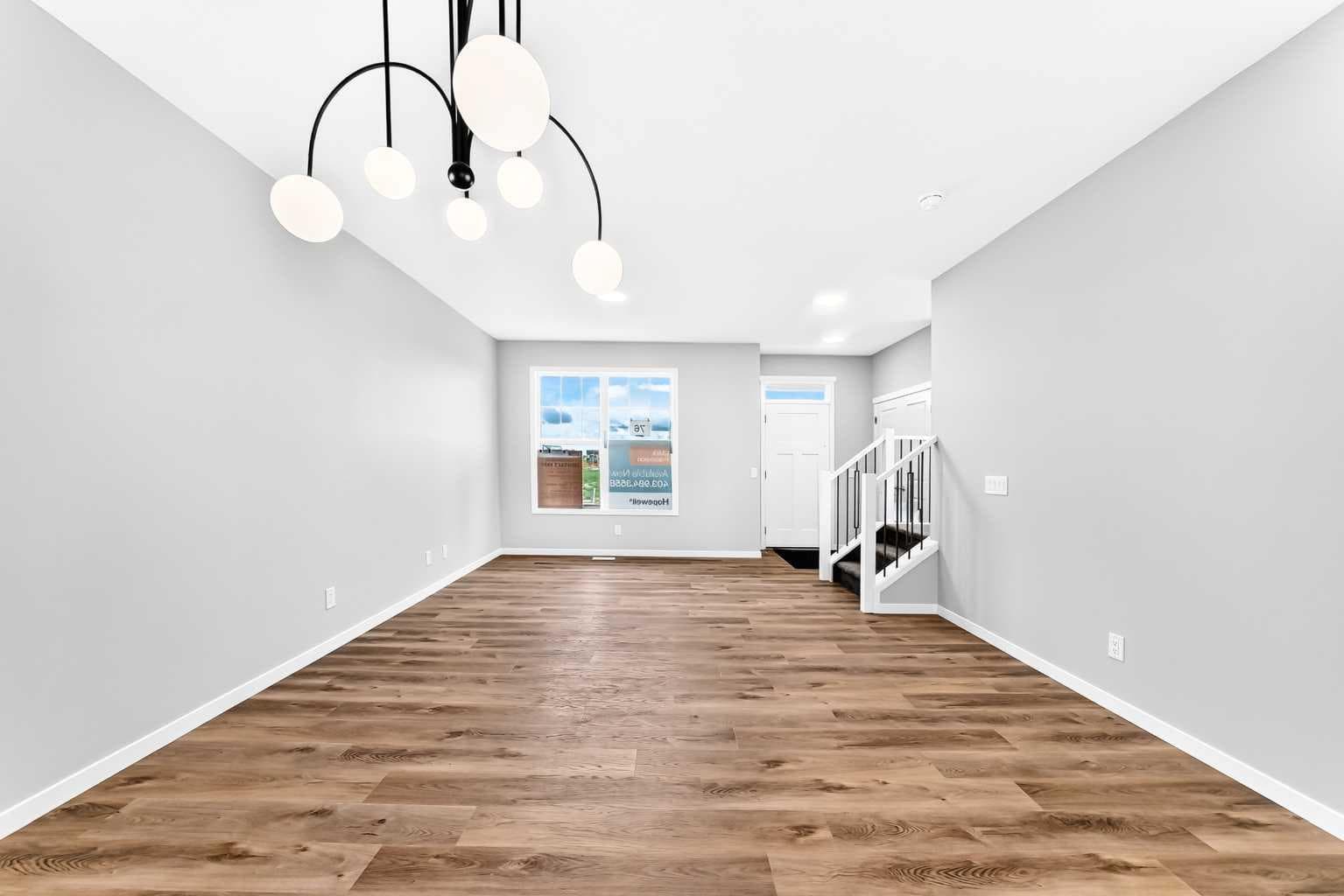 76 Mercado Road SE
