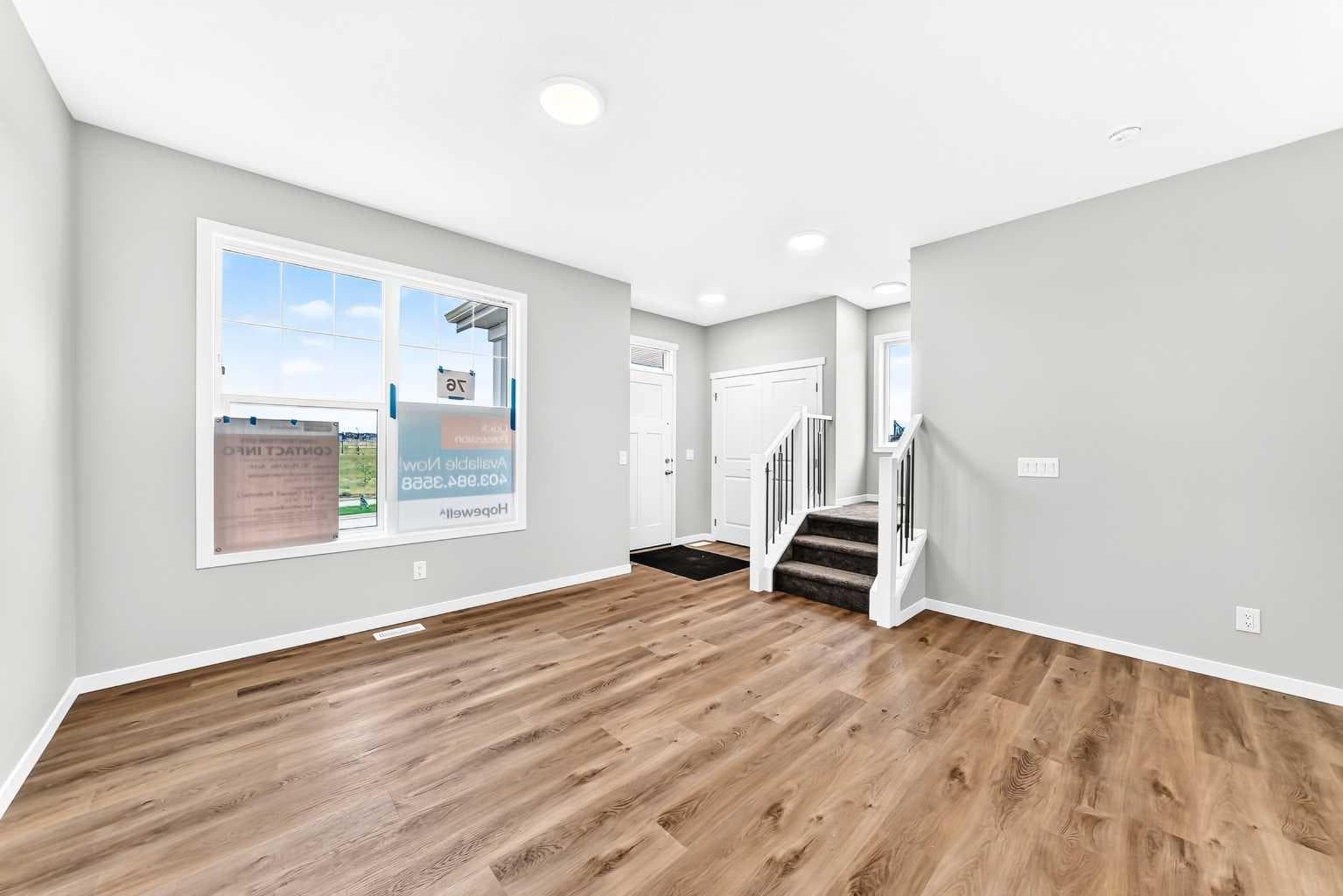 76 Mercado Road SE