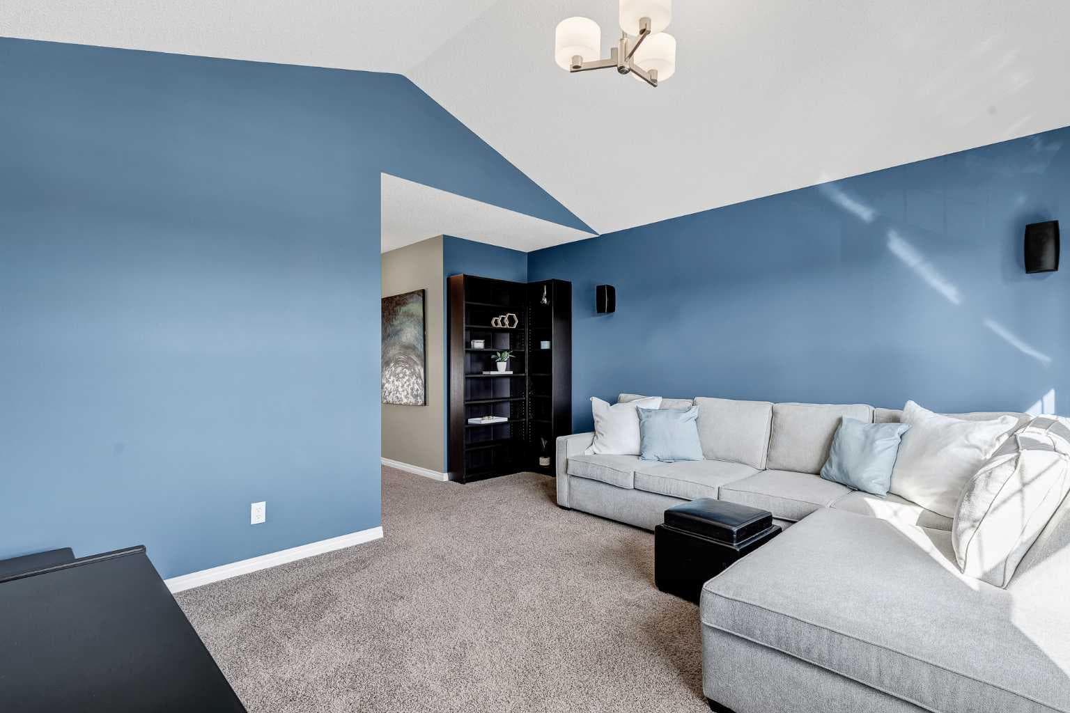 62 Panamount Plaza NW