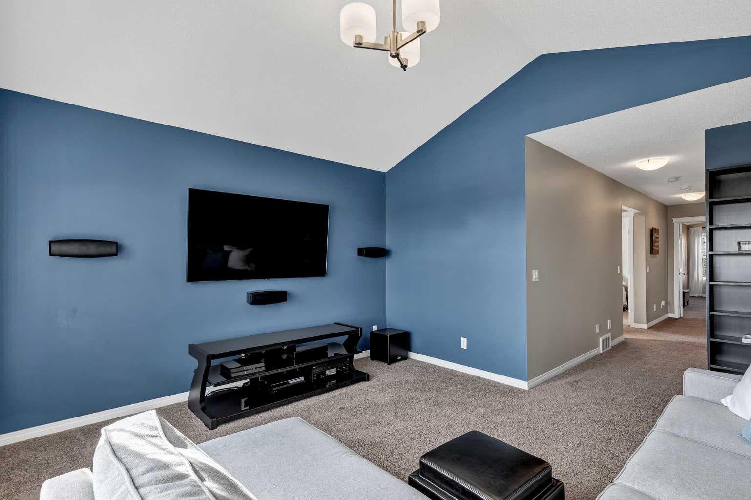 62 Panamount Plaza NW