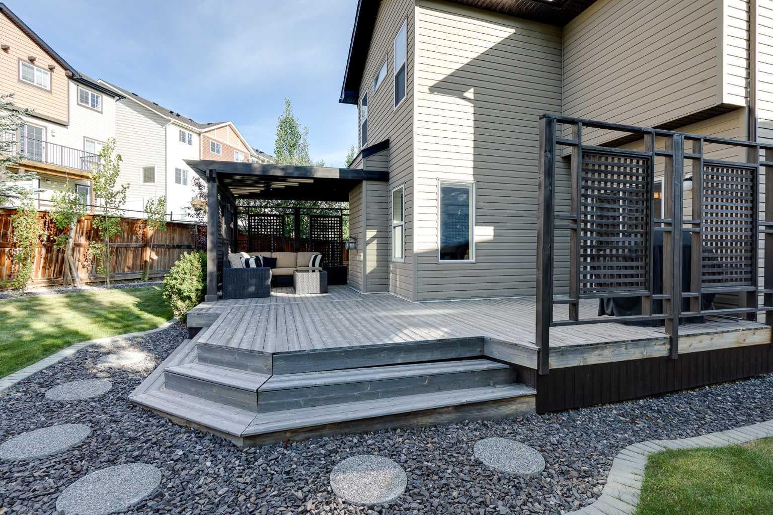 62 Panamount Plaza NW