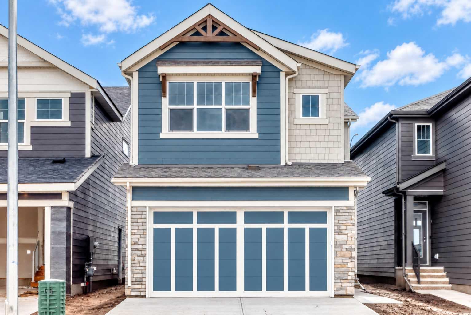 87 Mercado Crescent SE