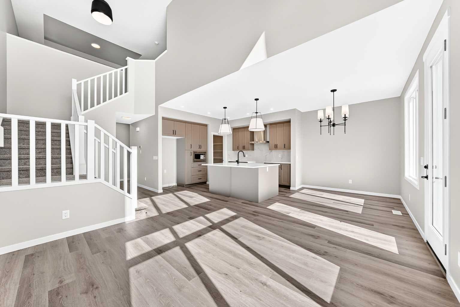 87 Mercado Crescent SE