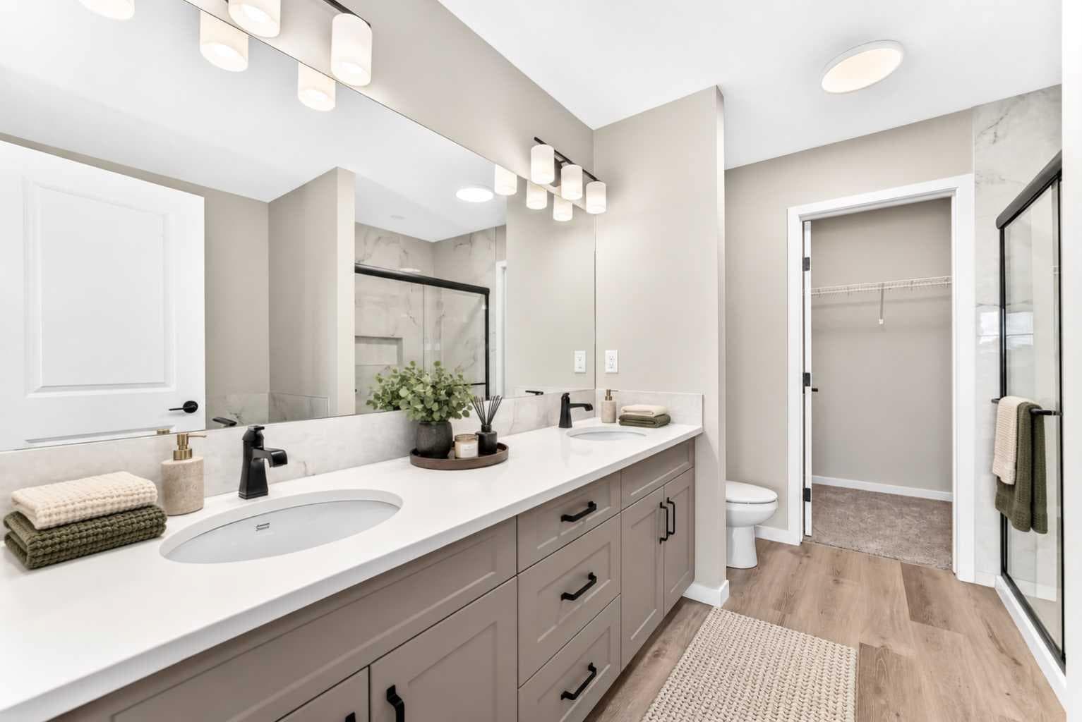 87 Mercado Crescent SE