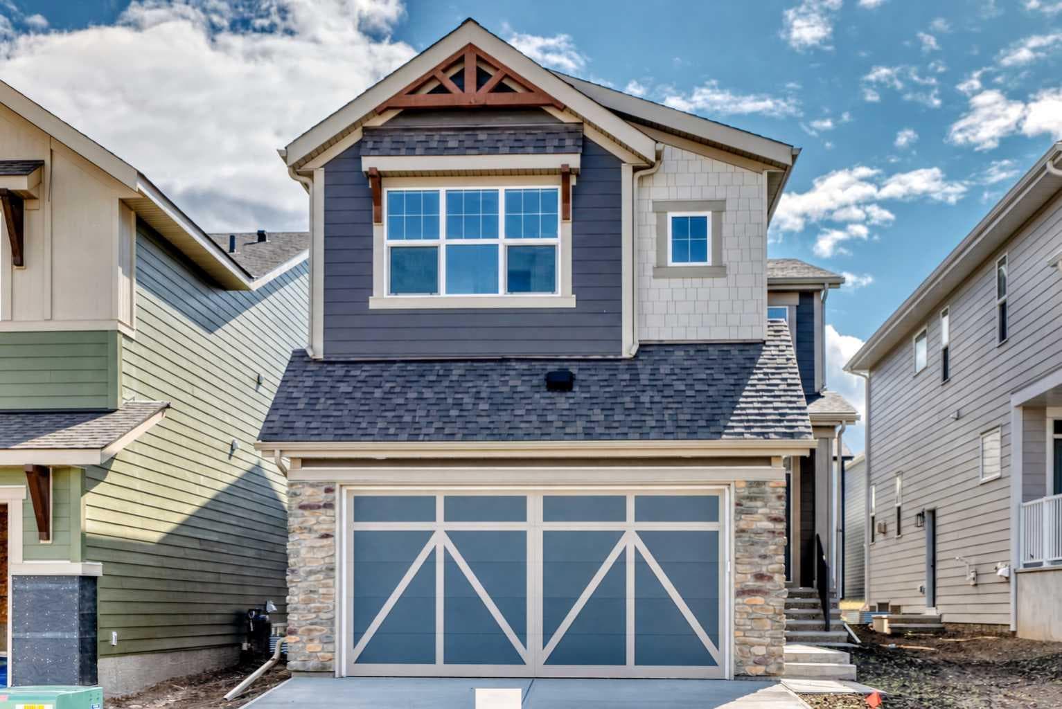 551 Mercado Avenue SE