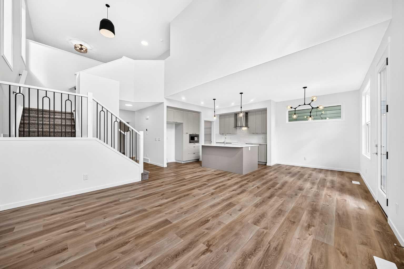551 Mercado Avenue SE