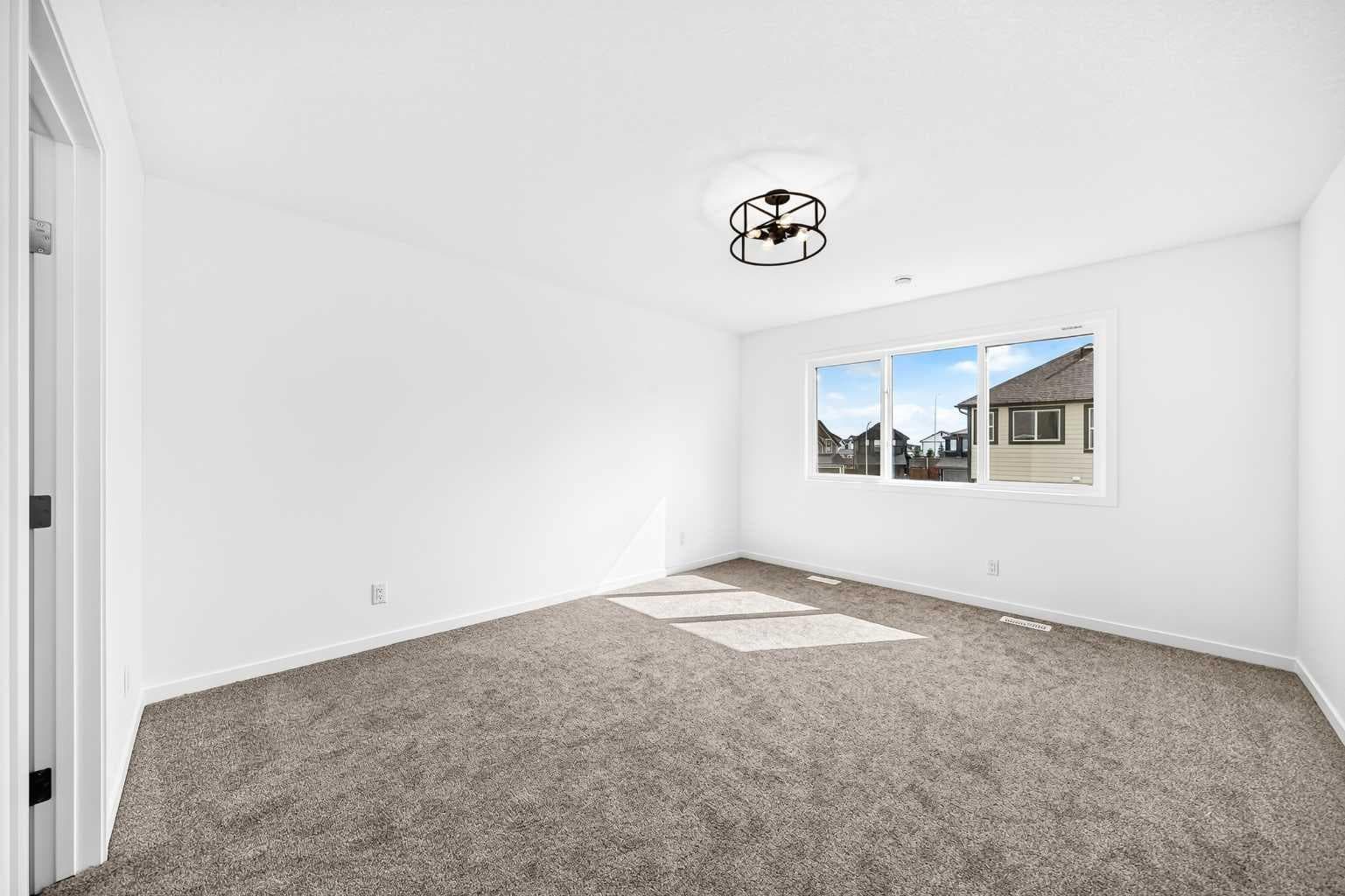551 Mercado Avenue SE