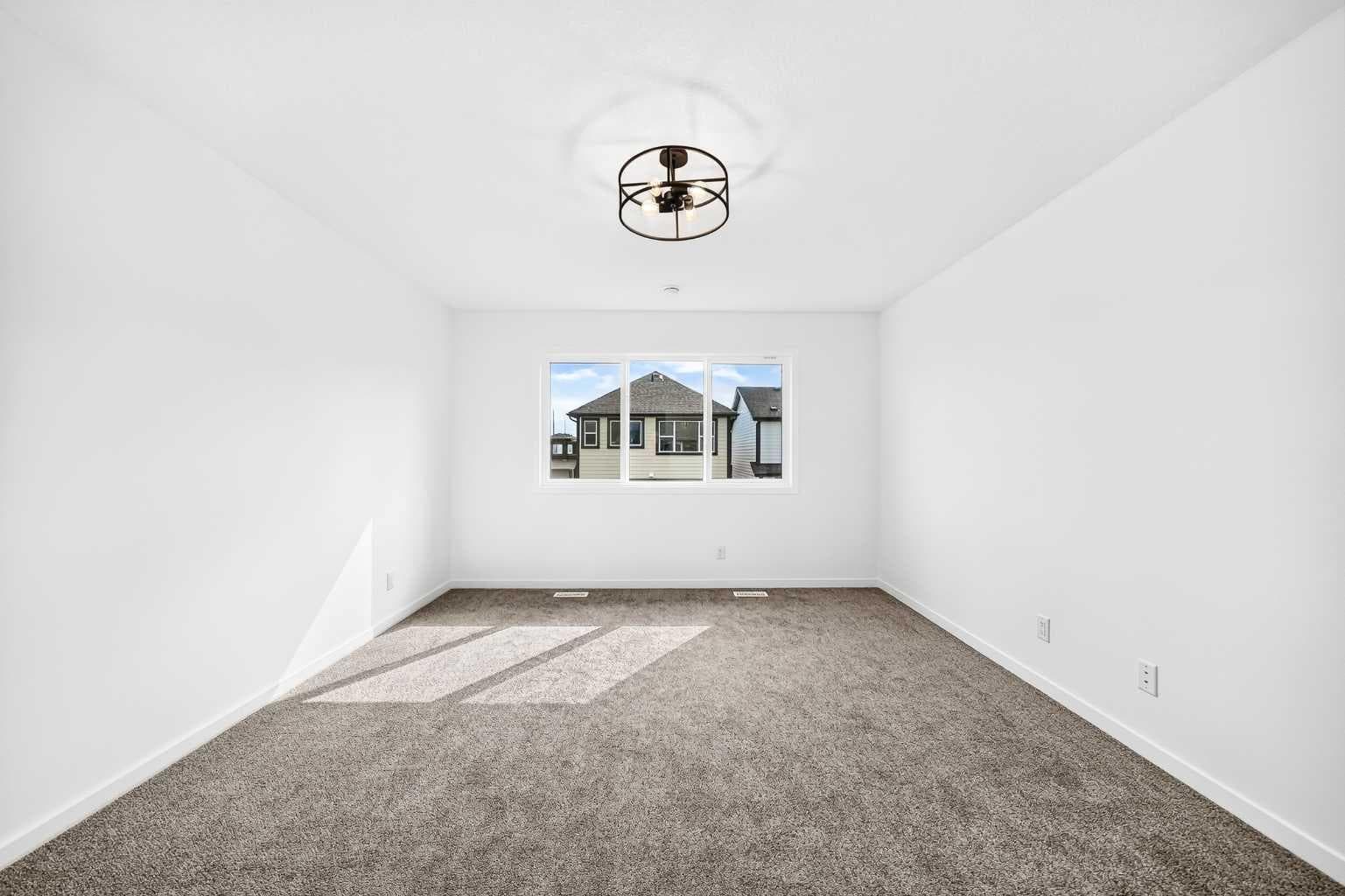 551 Mercado Avenue SE