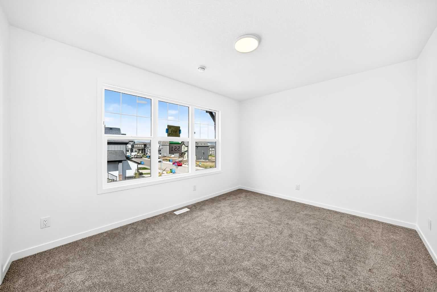 551 Mercado Avenue SE