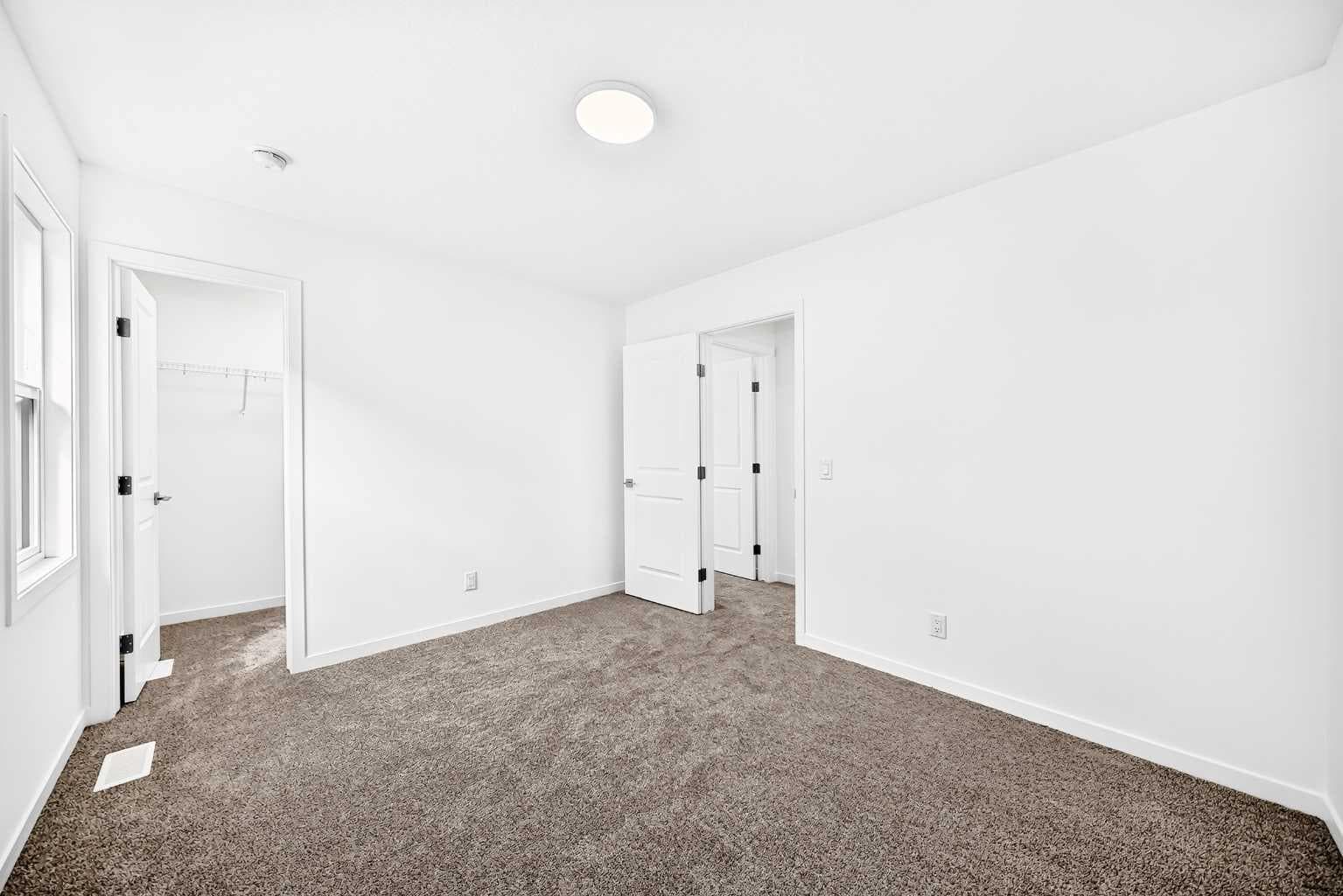 551 Mercado Avenue SE