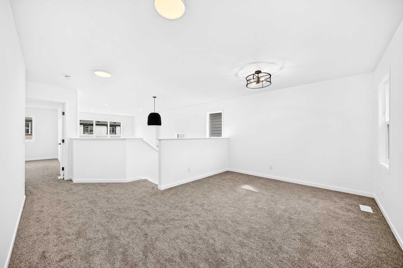 551 Mercado Avenue SE