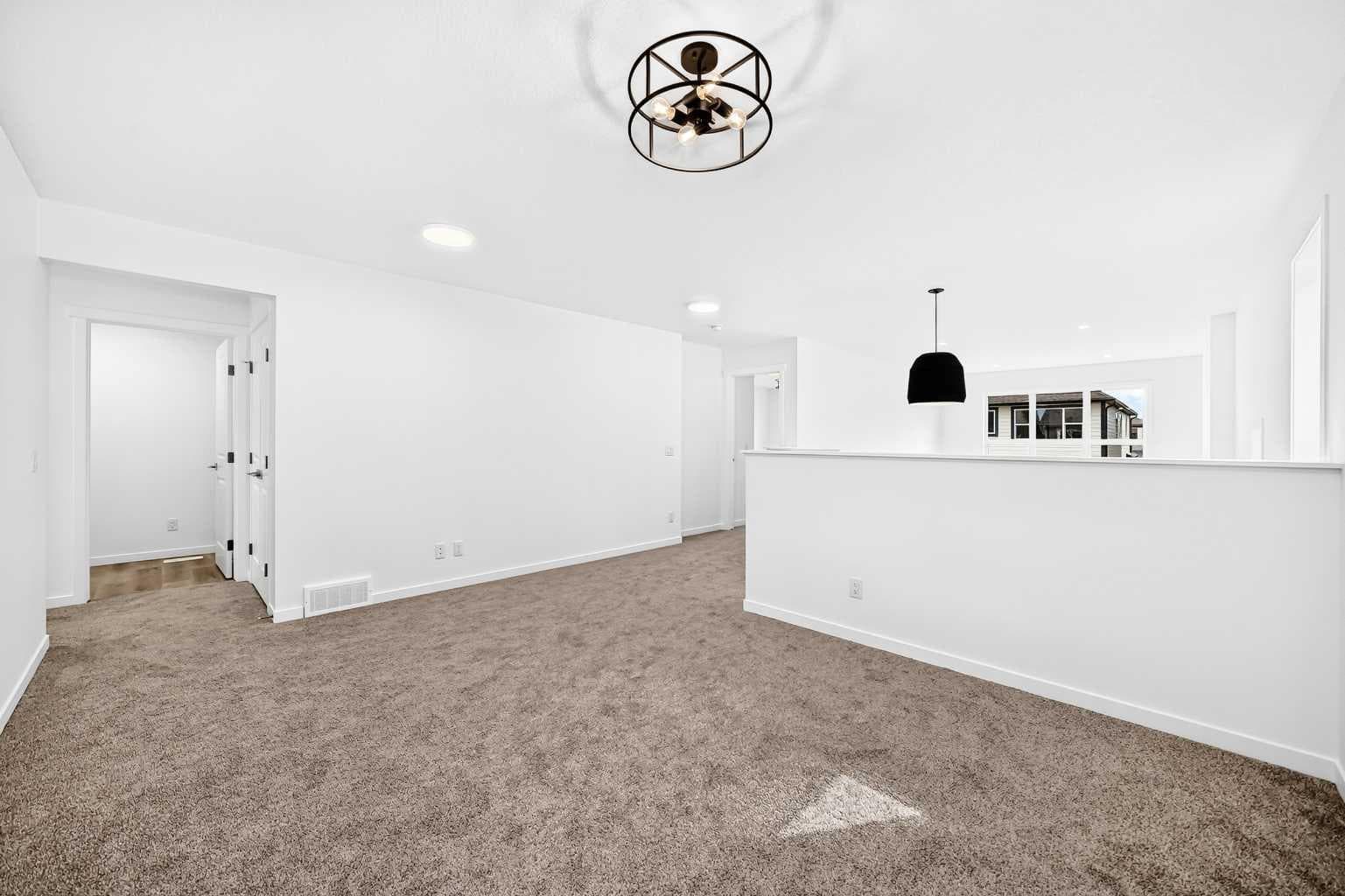 551 Mercado Avenue SE