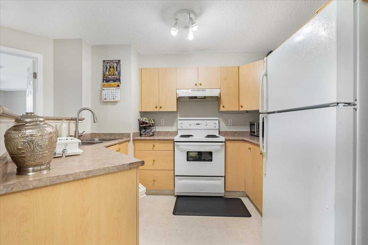 213, 3000 Citadel Meadow Point NW