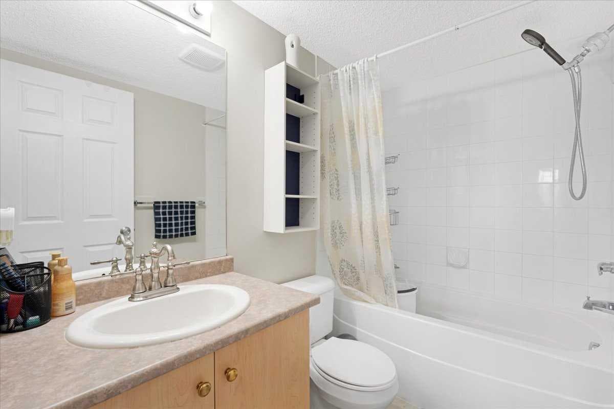 213, 3000 Citadel Meadow Point NW