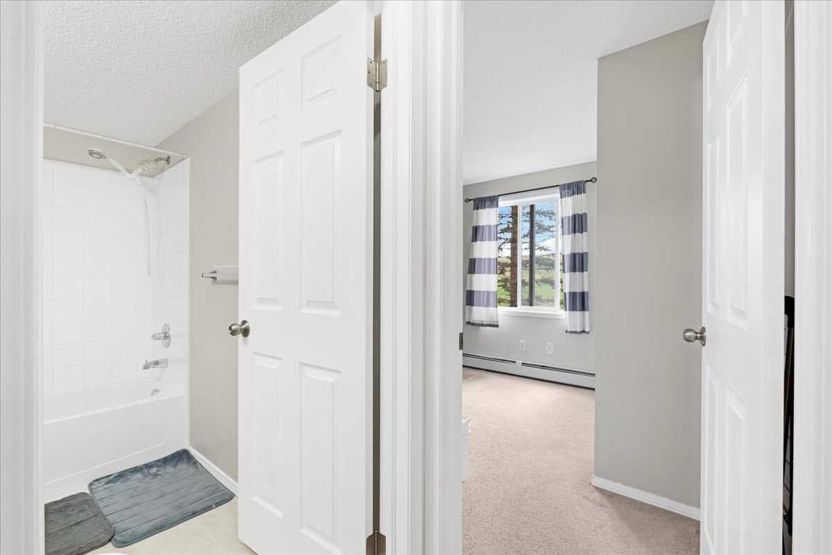 213, 3000 Citadel Meadow Point NW