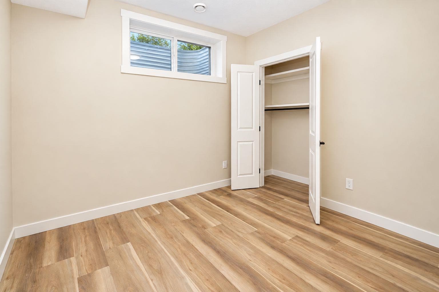 56 Corner Glen Green NE
