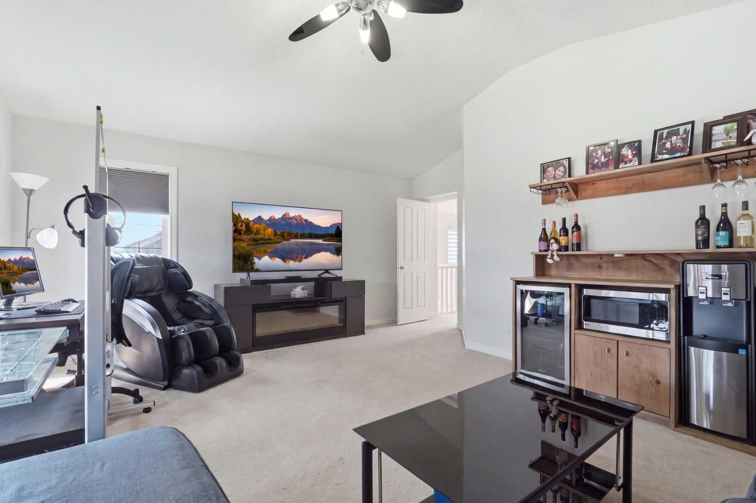 145 silverado creek Crescent SW
