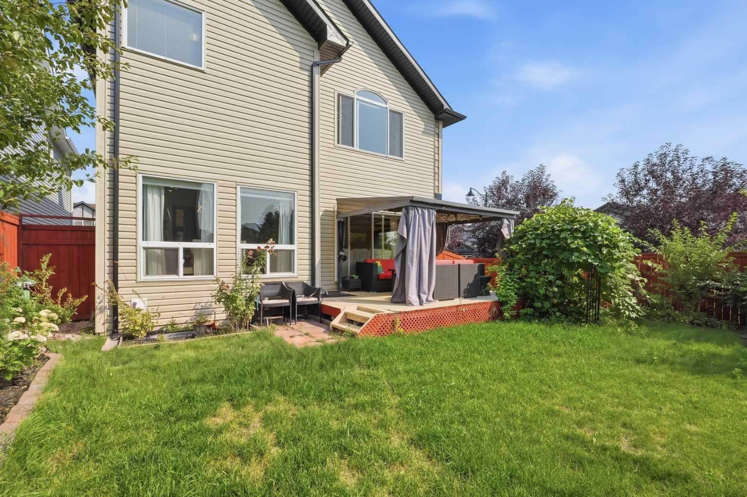 145 silverado creek Crescent SW
