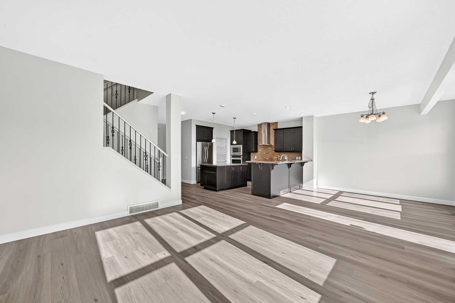 331 Evanston Way NW