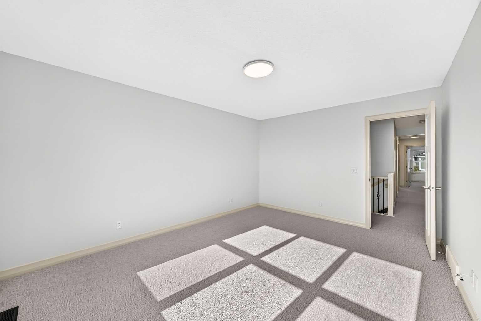 331 Evanston Way NW