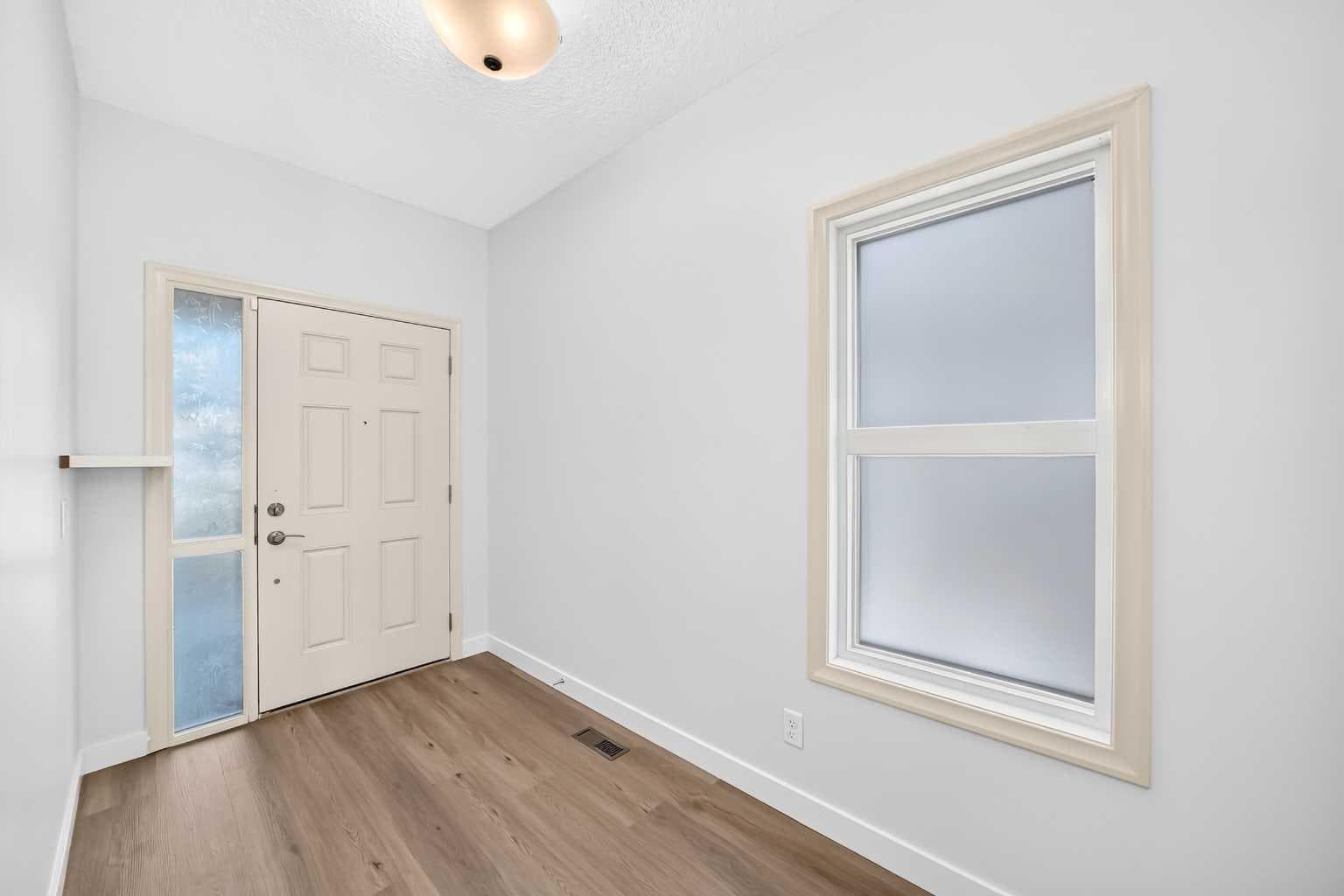 331 Evanston Way NW
