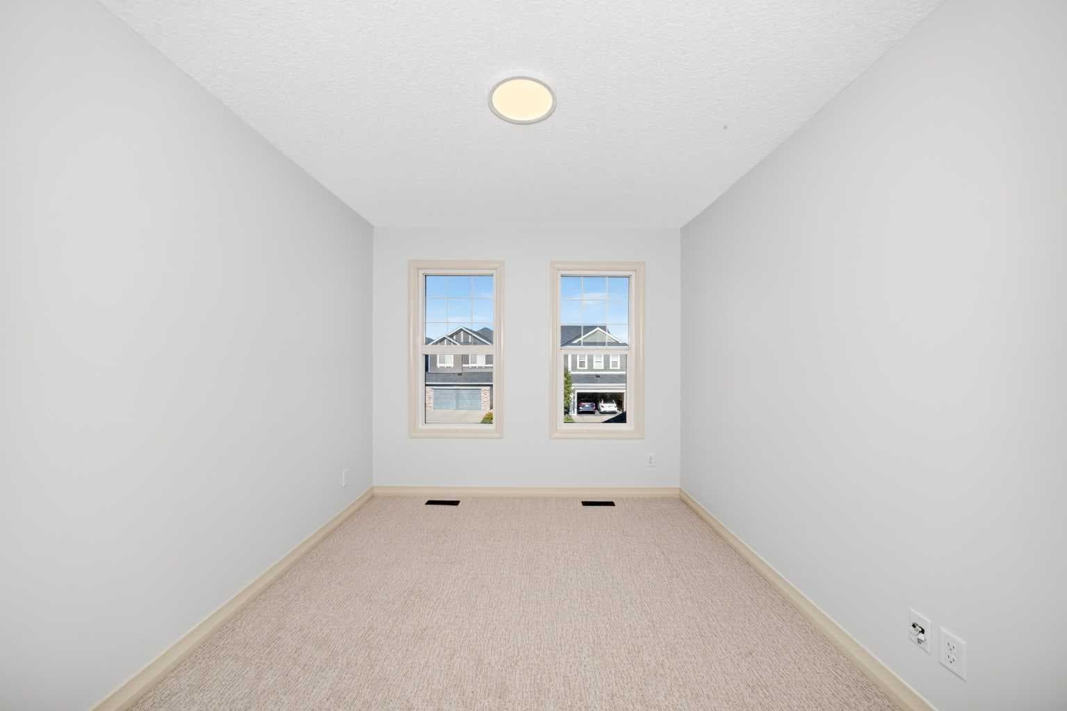 331 Evanston Way NW