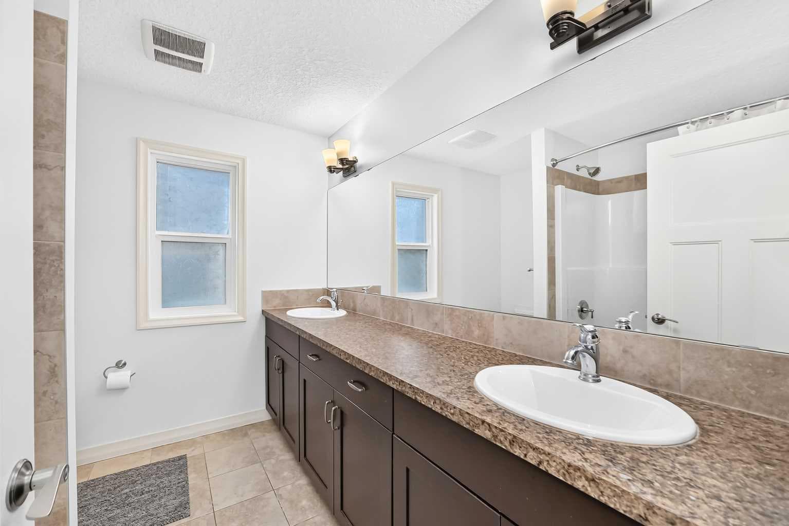 331 Evanston Way NW