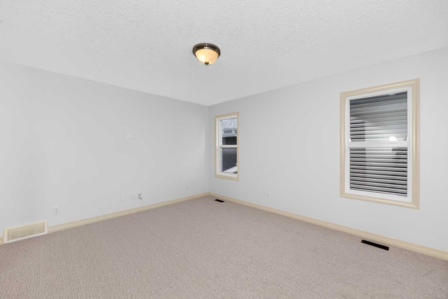 331 Evanston Way NW