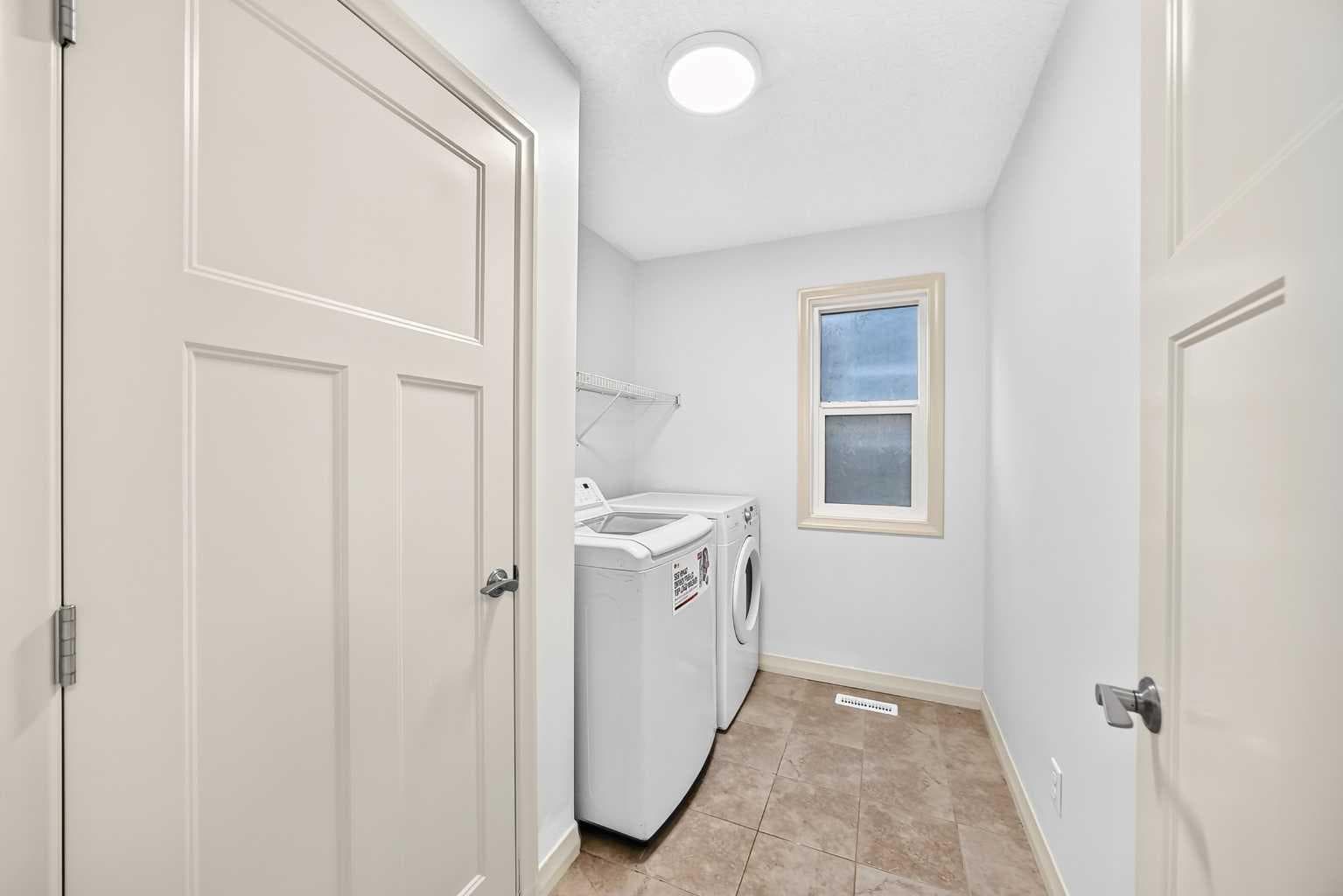 331 Evanston Way NW