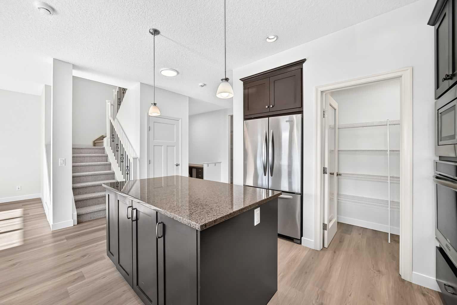 331 Evanston Way NW