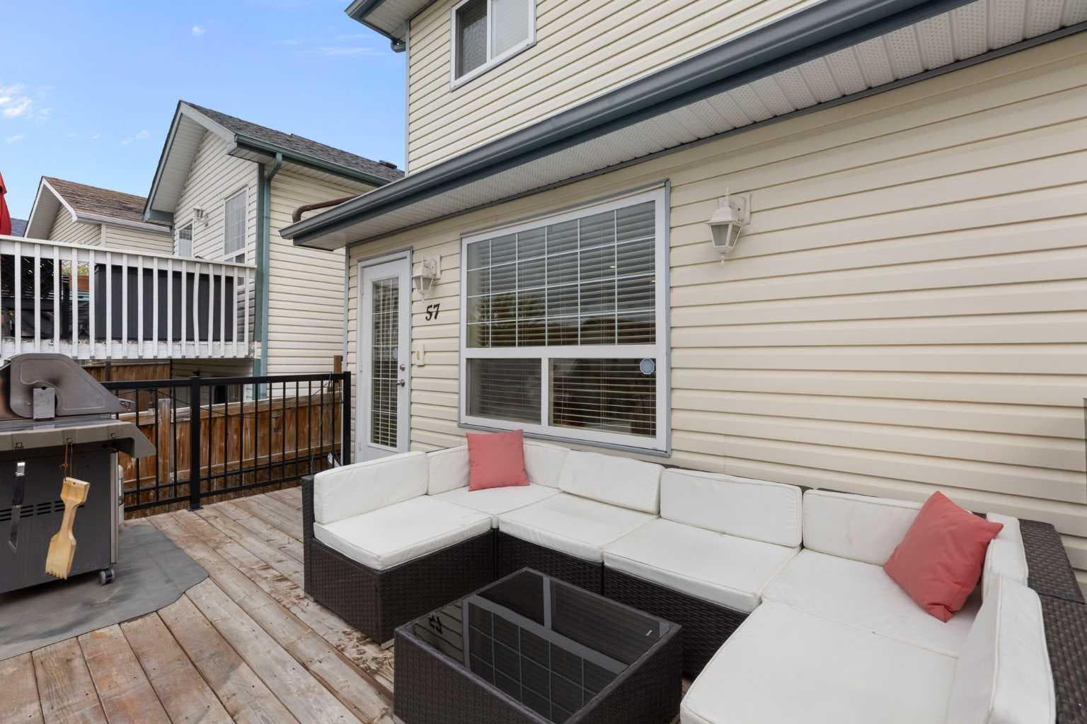 57 Arbour Stone Crescent NW